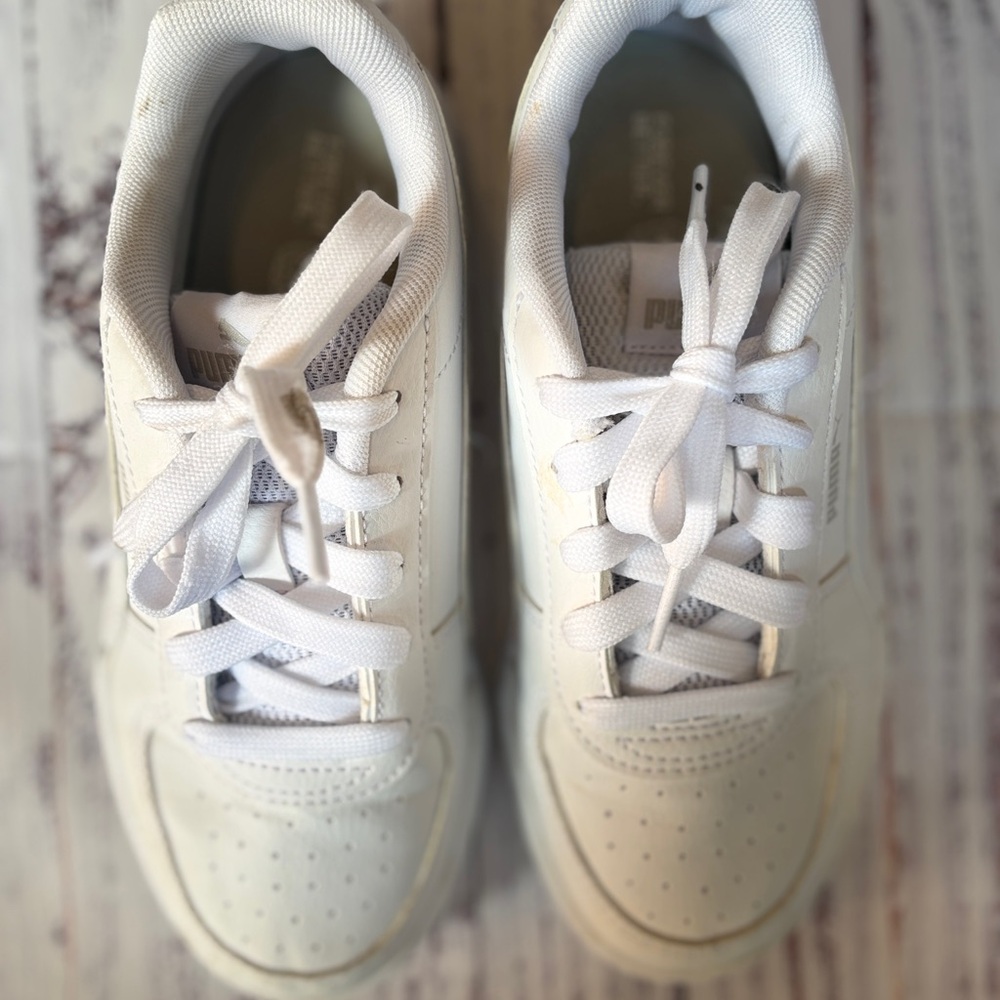 Kids Puma sneakers